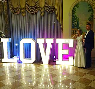 super atrakcja - wieccy, wielki, elegancki napis LOVE na wesele / imprez